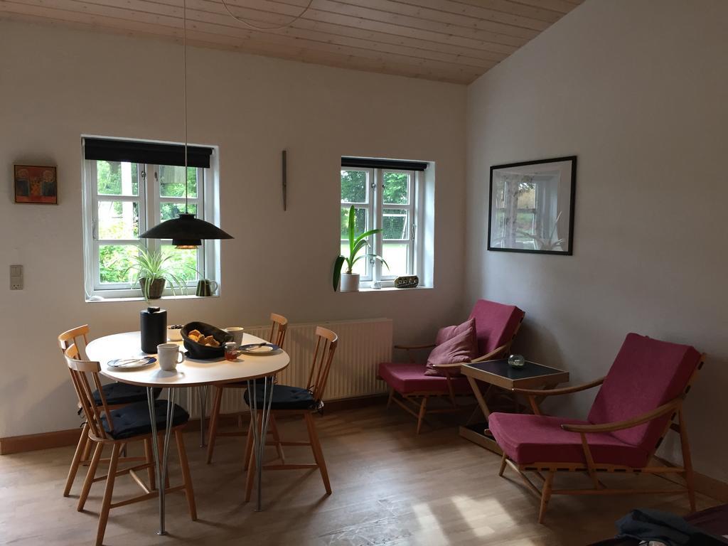 Lindegaardapartment - Woods And Sea Hejls Екстериор снимка